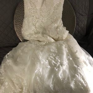 Wedding gown